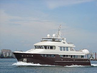 Jade Yachts 90'