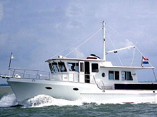 Poly Marine Solo 40 Luxury Yacht